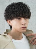 天神10代20代シャドウパーマゆるめメンズマッシュウルフカット