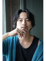 オルト(Altn)&nbsp;大人の波巻きスパイラルパーマミディアムロングメンズカットヘア