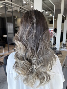 リア 近鉄八尾店(Lia) バレイヤージュ☆