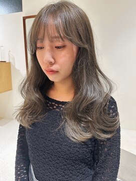 ニール シトロン 名古屋 伏見 丸の内(NEELU citron) 【NEELU_misa】透明感オリーブベージュ