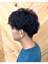 ボルジェ(Bolge) 波巻きパーマ、メンズスタイル