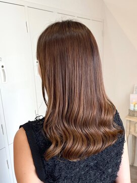 ロッカヘアエジェ(ROCCA hair eje.) デザインカラーミルクティーブラウンロング