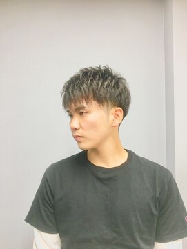 ゲート バーバー スタイル(GATE BAR BER STYLE) ツーブロックフェザーマッシュ