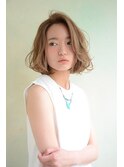 ふんわりやわらか透明感のゆるカール大人ボブ