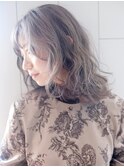 グレージュ_ショートパーマホワイトアッシュ_ba318892