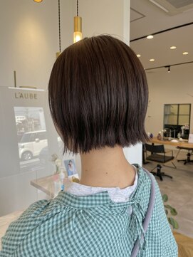 ローブ(L’AUBE) ぱつっとボブ