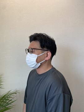 小谷理髪店 ソル(SOL) ２ブロック＋７：３パートスタイル