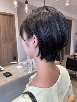 ケーオーエスビューティー(K O S beauty) 耳掛けショート