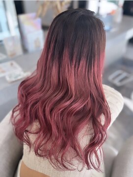 ラビス(Lovis) ハッシュカット/フルバング/似合わせカット/レッドブラウン