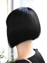 オルガ(orga)&nbsp;ツーブロック前下がりボブ