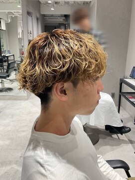 ロルカ 池袋店(Rolka) 【波巻きスパイラルパーマ】ブリーチパーマ/メンズカット/池袋