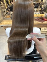 トリア(the tria)&nbsp;seito/韓国ヘア/レイヤーカット/グレージュ/髪質改善/新宿