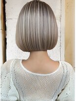 エノア 青山(ENORE)&nbsp;白髪ぼかしハイライト/バレイヤージュ/ハイライト