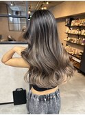 バレイヤージュ、ハイライト、レイヤーロング、グレーベージュ