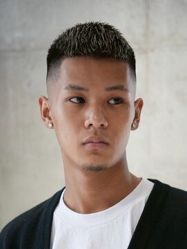 メッツ 原宿(METS) MEN'S/クロップ×ハイフェード/短髪/黒髪