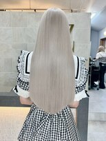 オズ 郡山駅前店(OZ)&nbsp;ミニウルフチェリーブラウンホワイトグレージュフェザーパーマ