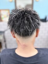 サムズヘア(Sam's hair)&nbsp;メンズカットツイストスパイラルスキンフェードホワイトメッシュ