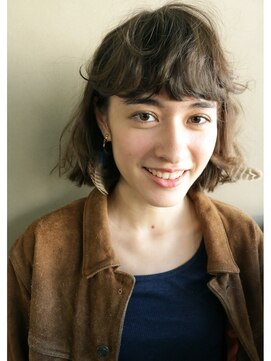 Nanuk クシャクシャな前髪が外国人風 無造作なクセ感ボブ L ナヌーク シブヤ Nanuk Shibuya のヘアカタログ ホットペッパービューティー