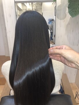 アコンプリッシュ 代官山 恵比寿(accomplish) プラチナミネコラ