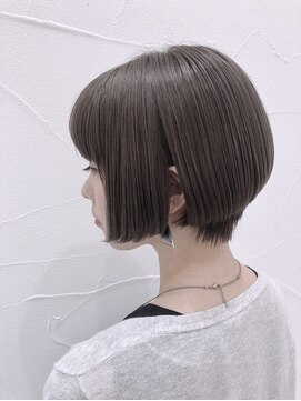 アッシュ 中目黒店(Ash) ミルキーショートボブ