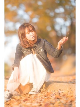 オーバーキャプテンネイキッド(OVER CAPTAIN NAKED) [OVERcaptainnaked]  紅葉　×　ナチュラルボブ