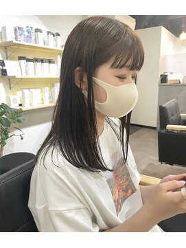 カイル(kyle) ぱつっと前髪×ナチュラルロブ◎