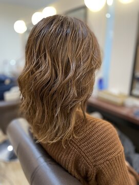 ヘアー デザイン トゥナンテ(hair design tunante) 外国人風カラー