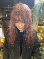 フィン(fin,)&nbsp;fin,/ブリーチ/パーマ/ハイトーン/ダブルカラー/インナーカラー