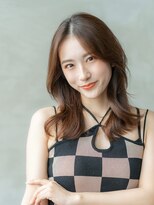 大人かわいい／20代30代／バングカット／オリーブベージュ
