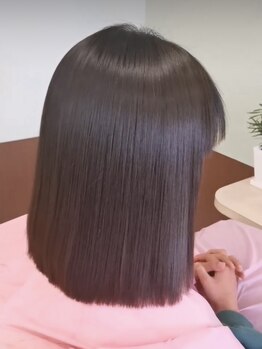 スクラッシュ(SCQRASH)の写真/クセや広がり、うねりを解決して、ずっと触りたくなるサラサラでうるツヤな美髪へ◇お手入れもしやすい♪