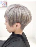ハンサムショート　刈り上げ女子　マッシュボブマッシュショート