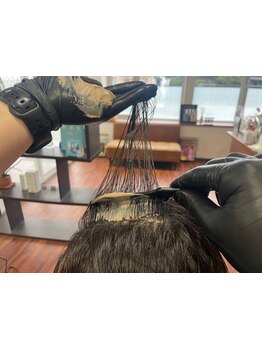 白髪は『隠す』から『馴染ませる』へ！白髪のお悩みを解決するそれぞれに合わせた白髪ぼかしをご提案◎