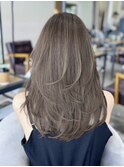 美髪レイヤーカット/ベージュカラー/赤みなし透明感カラー