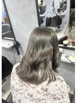 グラッジ 池袋(GLADGE) オリーブグレージュ