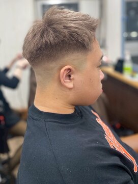 ヘアメイクアクト 都賀店 ワンブリーチからトナーで仕上げたミルクティーベージュ