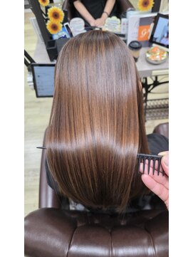 ルーミールーム(RoomieRoom) 髪質改善/縮毛矯正/うねり/クセ毛/質感改善/20代30代/ダメージ