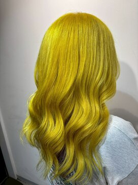 イエローカラー/ハイトーン/ゆるロング