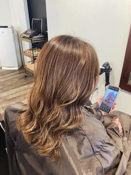 アイルフィルダウス(airfirdaus) ベージュカラー