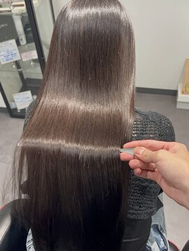 ロジャー(ROGER) ブラウン/髪質改善トリートメント