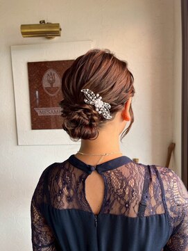 美容室 メザミー MESAMIES 編み編みシニヨン大人可愛いスタイル 結婚式 二次会 花嫁 ドレス