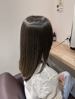 アトレ 福岡大名店(attrait)&nbsp;カーキグレージュカラー