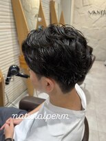 ヴァネッサ(VANESSA)&nbsp;パーマでつくるナチュラル大人スタイル◎高橋美穂