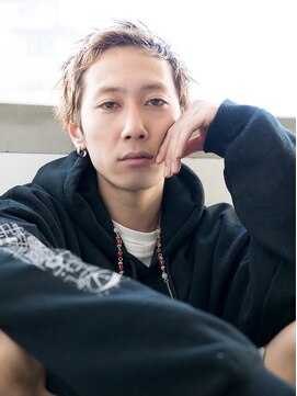 スー 渋谷(suu) スパイキーショートメンズカットベリーショートアップバング金髪