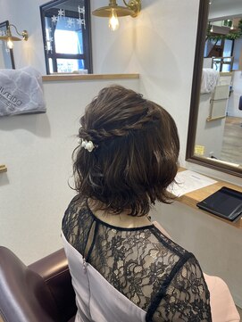 オズ エフ(ｏｚ ｆ［e・f］) ハーフヘアアレンジ