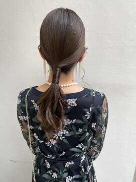 ディティカレスト(Dityca rst) タイトポニー