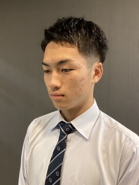 リリー(Lily) 無造作ショート【理容室】フェード/浜松町/流通センター/品川