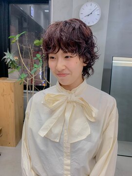 テトヘアー(teto hair) ウルフパーマ、ショートウルフ、ピンクカラー、暖色