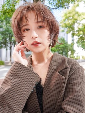 ノラ ウメダ(NORA UMEDA) 【NORA UMEDA 高木】秋おすすめショートウルフショコラブラウン