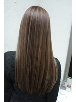 イロン(iroN)&nbsp;20代女性　ブラウンベージュ