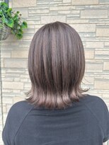 アブティール(ABOUTIR)&nbsp;細めハイライト×ベージュ